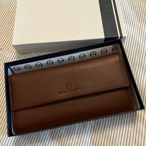 Brand new Sergio Tacchini brown leather wallet